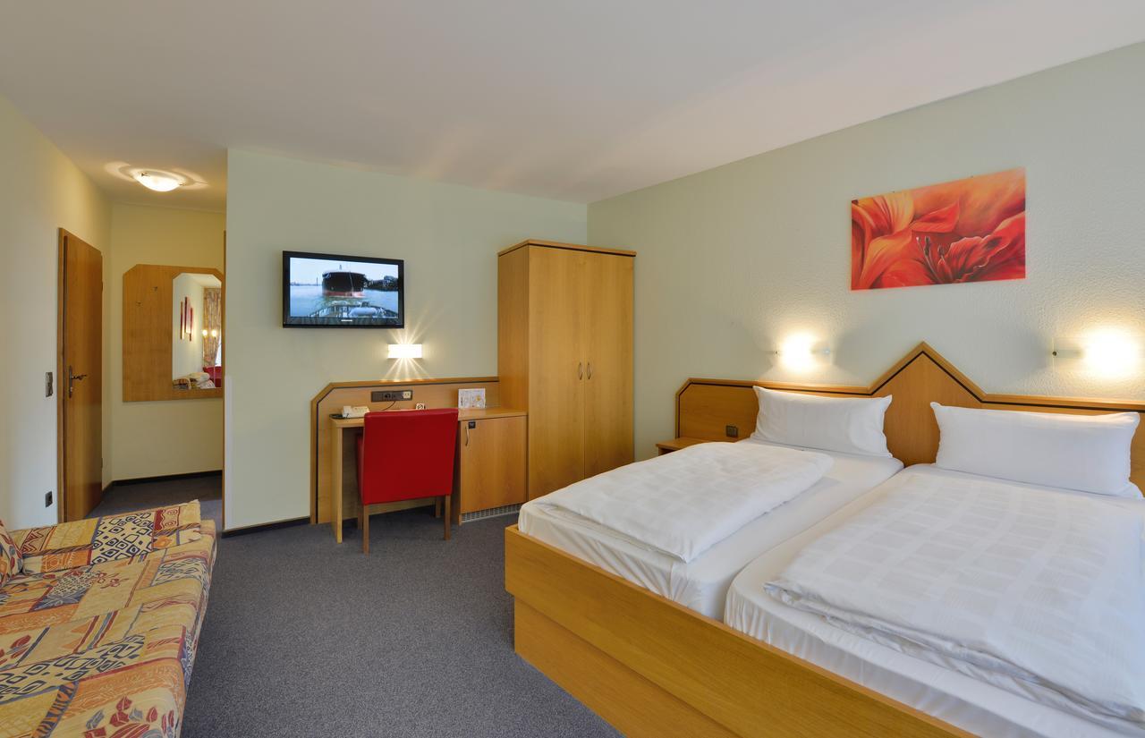 Land-Gut-Hotel Zur Post Altenahr Exterior photo